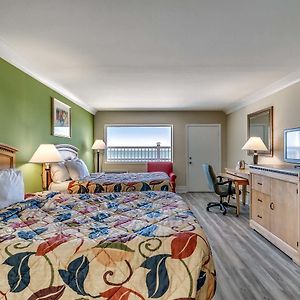 Queen Room Oceanfront