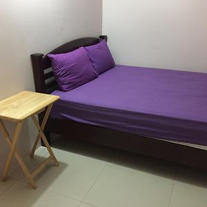 Budget King Room