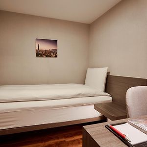 Single Room Male only