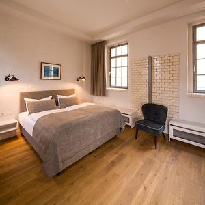 Comfort King Room