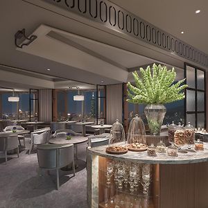 Premier King Room