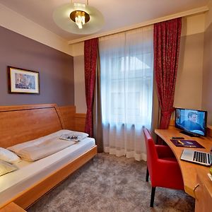 Standard Room with 1 Single Bed