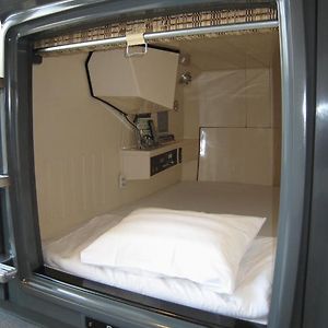 Single Capsule Room