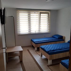 Basic Triple Room