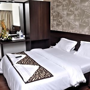 Budget King Room