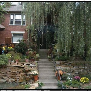 Gaslight Bed & Breakfast