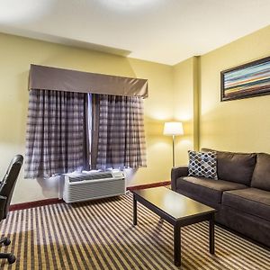 Queen Suite Two Queen Beds Non Smoking
