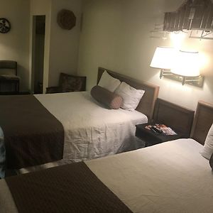 Queen Room Two Queen Beds