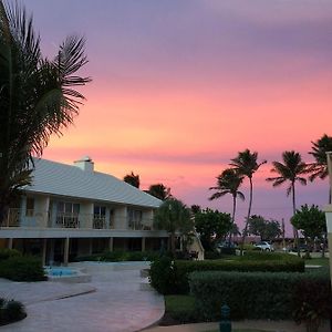 Getaways At Dover House Resort