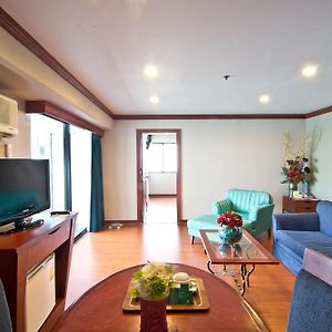 Executive King Suite