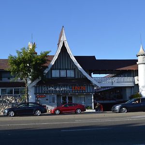 Glass Slipper Inn - Stanford Palo Alto