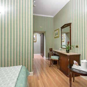 Family King Room