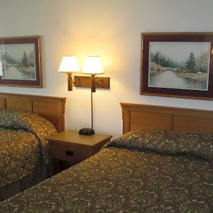 Queen Room Two Queen Beds