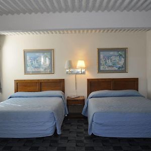 Deluxe Queen Room Two Queen Beds Pool View