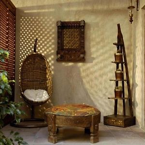 Heritage Queen Room