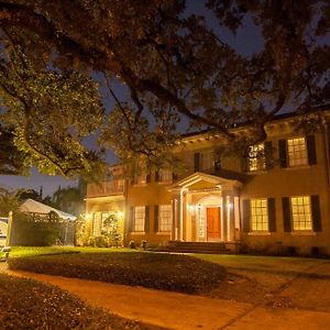 Hi - Houston The Morty Rich Hostel