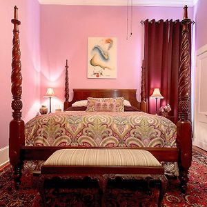 R&B Award Winning B&B - Adult Only