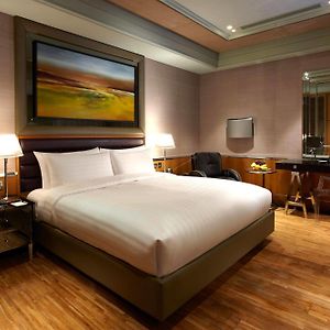 Premier King Room