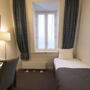 Small Single Room