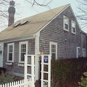 Moffett House Inn