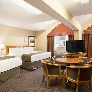 Family King Suite