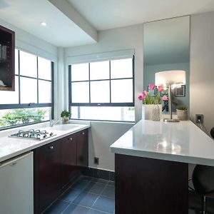 Executive Queen Suite