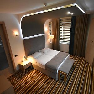 Comfort King Room