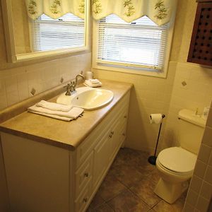 One-Bedroom King Suite
