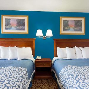 Queen Room Two Queen Beds Non-Smoking