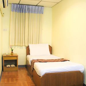 Standard Room with 1 Single Bed