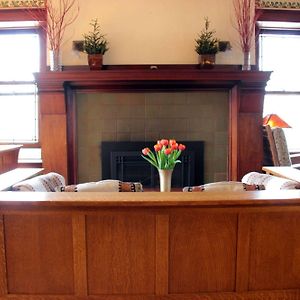 Mendota Lake House Bed And Breakfast (Adults Only)