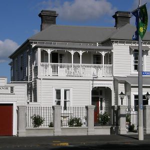 Ponsonby Manor