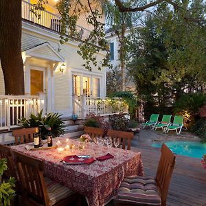 Azalea Inn And Villas