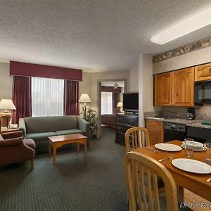 Double Suite Disability Access Tub or Non-Smoking
