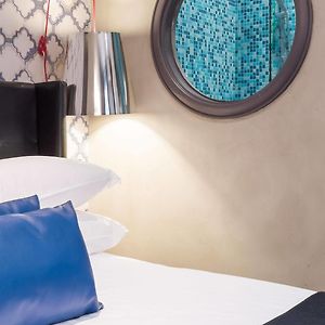 Premium King Room
