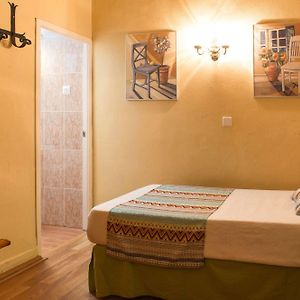 Single Room Private Bathroom