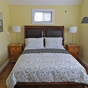 One-Bedroom Cottage