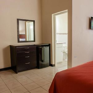 Premium Queen Room