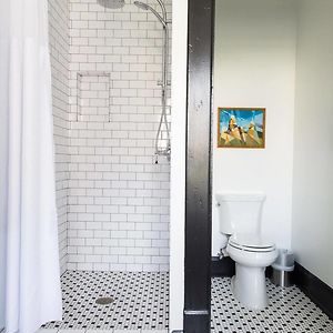 Queen Suite