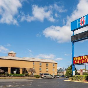 Motel 6-Nashville, Tn