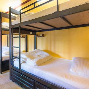 Dormitory Room Mixed