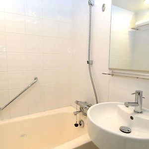 Compact Twin Room