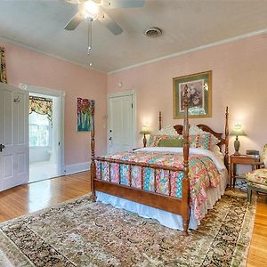 Queen Suite