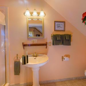 Corner Queen Room Not Pet Friendly