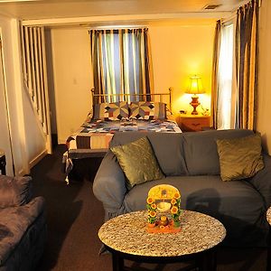 Queen Room Two Queen Beds