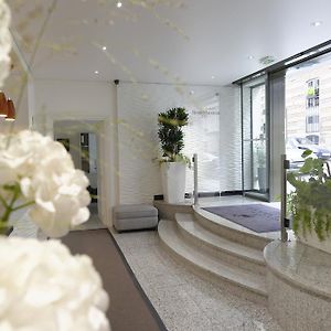Three-Bedroom Penthouse Apartment