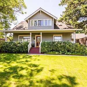 Oak Hill Bed & Breakfast