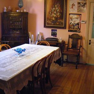 Auberge Des Arts Bed And Breakfast