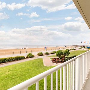 Oceanfront King Suite