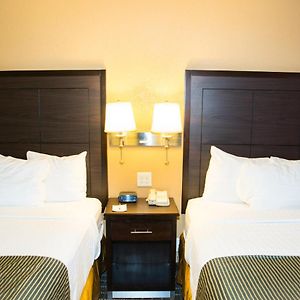 Queen Room Mobility accessible